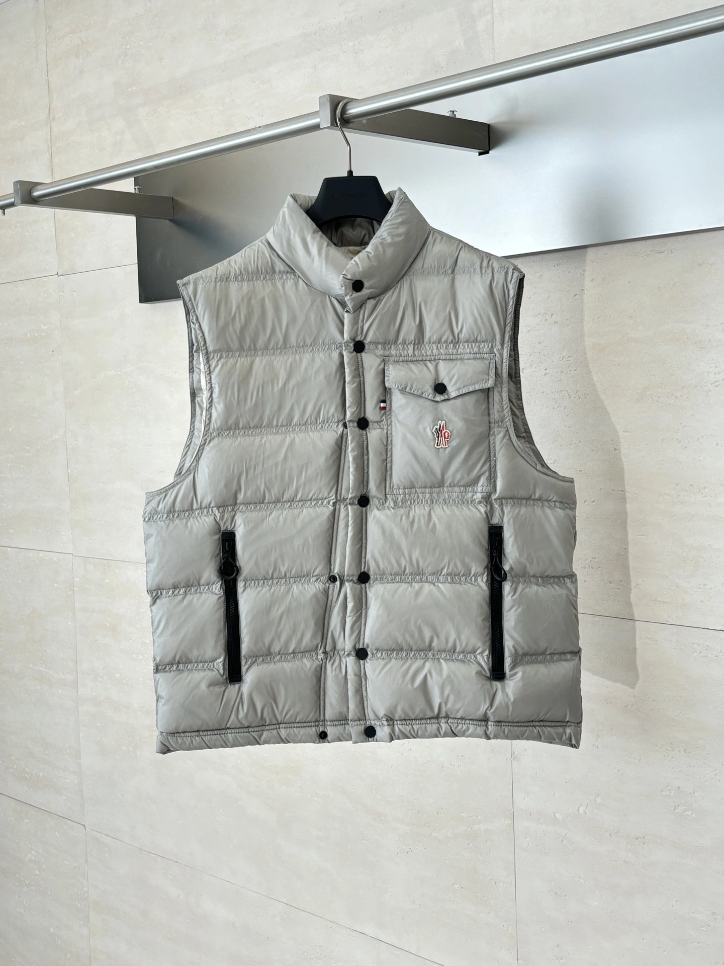 wg.luxury-- 7o9385r Down jacket nylon 2colour item:E-F363I0617-2